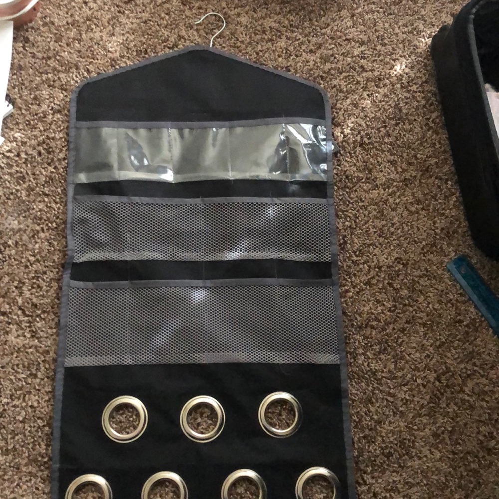 Hanging Accessory Storage